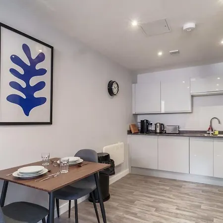 Modern 1 Bedroom Apartment In Liverpool Exterior photo